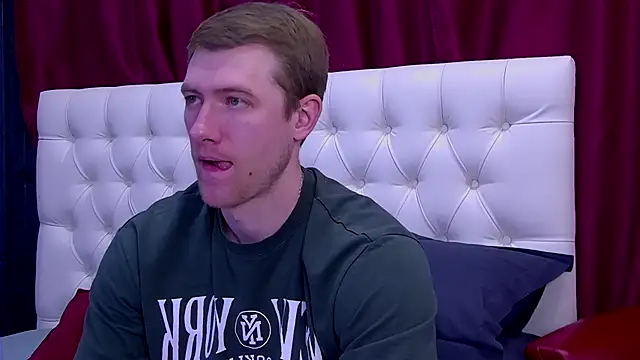 EthanPinkman online show from 09/24/25, 04:05