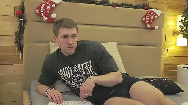 EthanPinkman online show from 12/22/25, 04:20