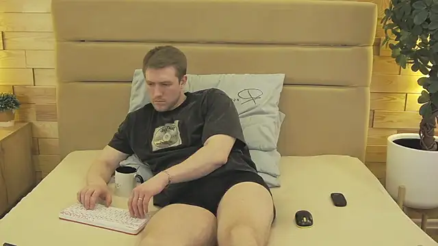 EthanPinkman online show from 03/16/26, 05:44