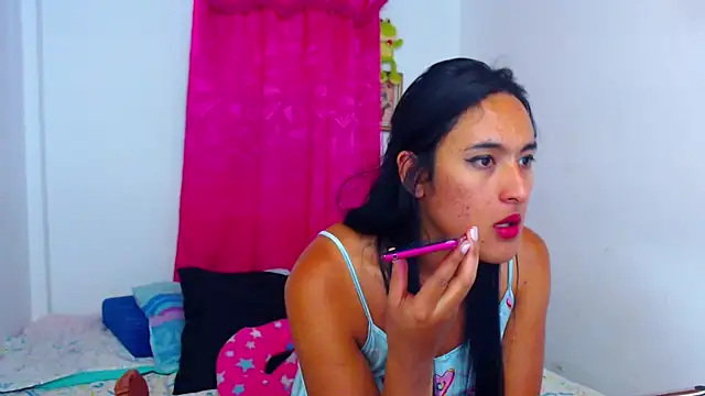 Snapshot of misss_estrella chatting on 09/12/25, 07:47 misss estrella online show from 09/12/25, 07:47