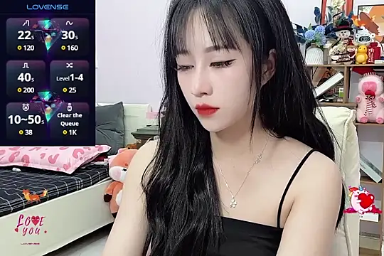 Snapshot of _LLisa_ chatting on 12/22/24, 05:34 LLisa online show from 12/22/24, 05:34