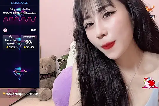 Snapshot of _LLisa_ chatting on 03/05/25, 01:10 LLisa online show from 03/05/25, 01:10