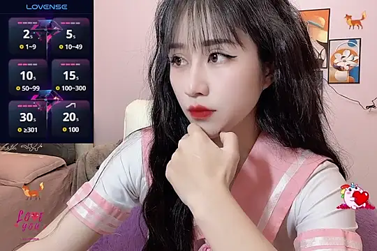 Snapshot of _LLisa_ chatting on 03/07/25, 06:33 LLisa online show from 03/07/25, 06:33