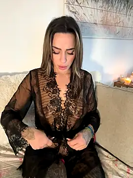 Alisa-Marie online show from 11/16/25, 11:05