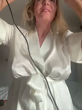 JodiSands online show from 02/19/25, 12:00