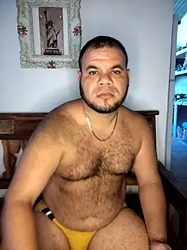 Snapshot of Evert_hairyboy chatting on 09/14/25, 05:34 Evert hairyboy online show from 09/14/25, 05:34