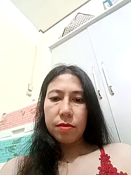 2HotAsain4u online show from 04/11/26, 11:20