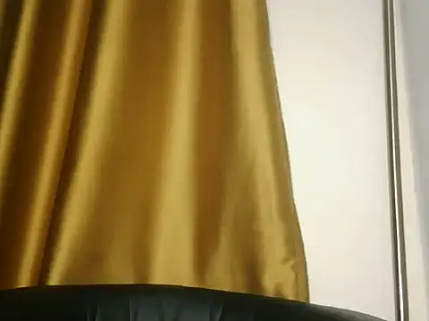 Snapshot of Mon_cherrie_ chatting on 03/20/26, 02:27 Mon cherrie online show from 03/20/26, 02:27