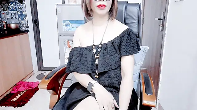 Miu-Le online show from 12/19/25, 02:57