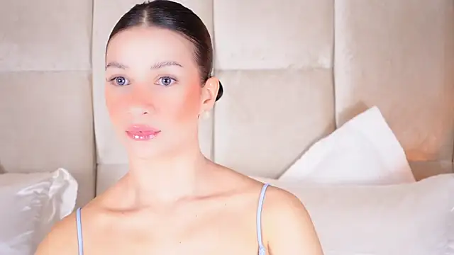 KiraKayleigh1 online show from 03/20/25, 09:56