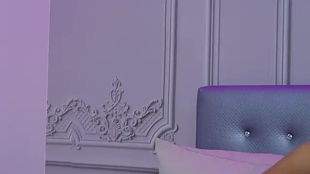 ClaraHazel online show from 01/06/25, 07:42