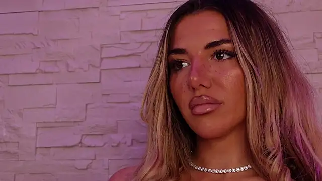 ClaraHazel online show from 10/13/25, 05:29