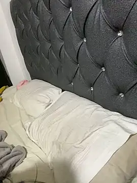 Riana Kean online show from 02/09/25, 02:49