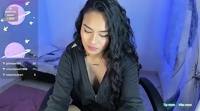 Riana Kean online show from 03/18/25, 06:25