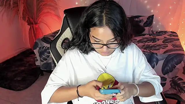 Riana Kean online show from 04/09/26, 02:00