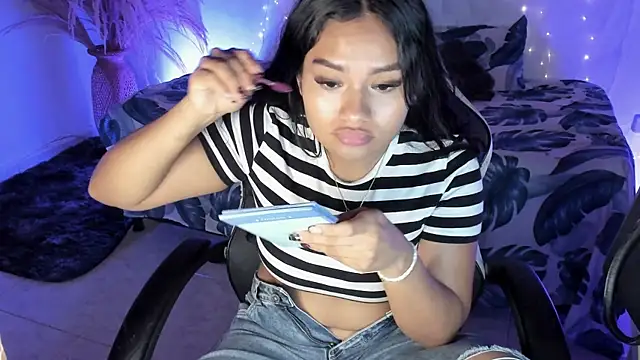 Riana Kean online show from 04/19/26, 02:33