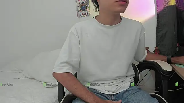 ronaldmq20 online show from 12/22/25, 11:46