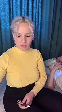 MrMrsRight online show from 12/22/24, 07:44