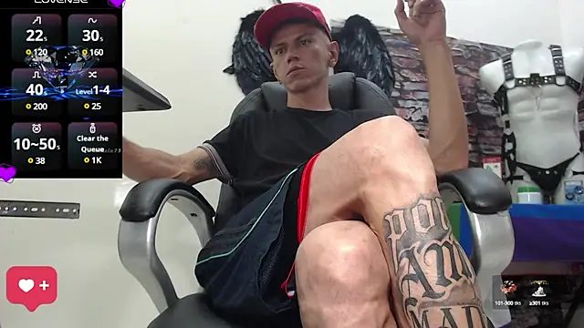 Snapshot of andy_dwels777 chatting on 12/18/24, 09:18 andy dwels777 online show from 12/18/24, 09:18