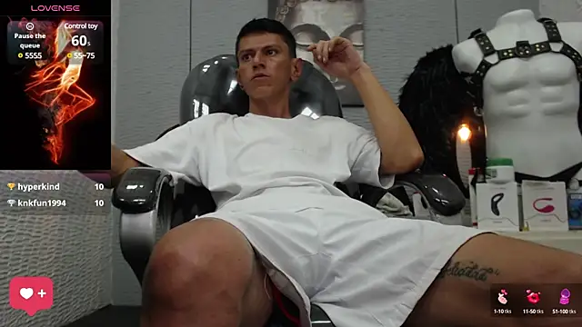 Snapshot of andy_dwels777 chatting on 02/03/25, 01:19 andy dwels777 online show from 02/03/25, 01:19