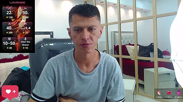 Snapshot of andy_dwels777 chatting on 02/06/25, 10:21 andy dwels777 online show from 02/06/25, 10:21