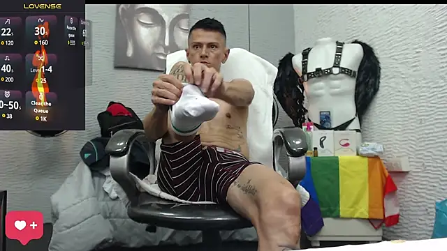 Snapshot of andy_dwels777 chatting on 02/19/25, 10:31 andy dwels777 online show from 02/19/25, 10:31