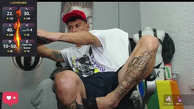 Snapshot of andy_dwels777 chatting on 02/26/25, 10:53 andy dwels777 online show from 02/26/25, 10:53