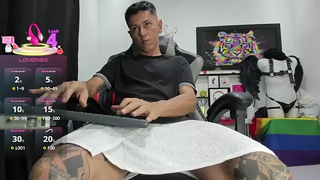 Snapshot of andy_dwels777 chatting on 09/13/25, 09:47 andy dwels777 online show from 09/13/25, 09:47