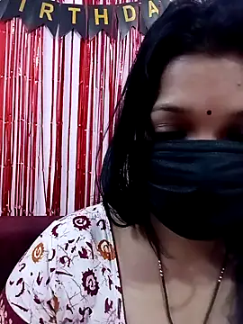 Snapshot of Beauty-khan chatting on 02/05/25, 08:25 Beauty-khan online show from 02/05/25, 08:25