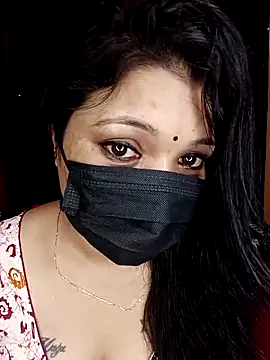 Snapshot of Beauty-khan chatting on 09/09/25, 10:20 Beauty-khan online show from 09/09/25, 10:20