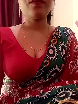 Snapshot of Beauty-khan chatting on 12/14/25, 06:45 Beauty-khan online show from 12/14/25, 06:45