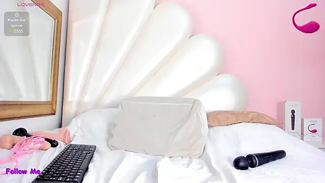 Snapshot of Keyla_Brooks chatting on 02/22/25, 01:00 Keyla Brooks online show from 02/22/25, 01:00