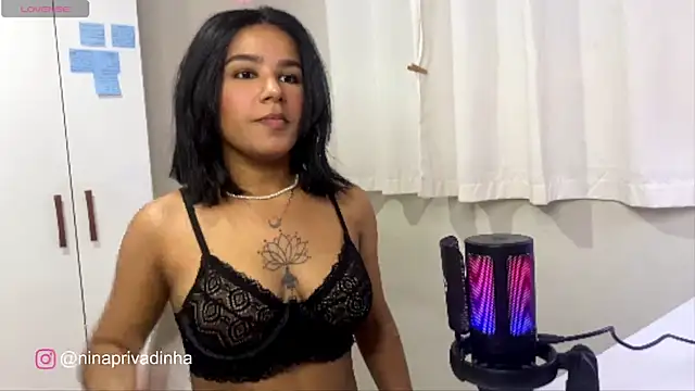 ninapego online show from 02/21/25, 11:43