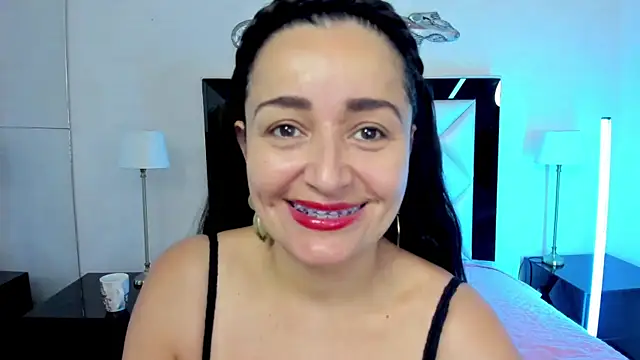  luna  sweet  online show from 02/27/25, 03:25