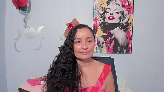  luna  sweet  online show from 09/12/25, 06:19