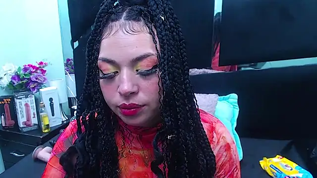 Snapshot of Cocoo_Nuth chatting on 01/05/25, 03:11 Cocoo Nuth online show from 01/05/25, 03:11