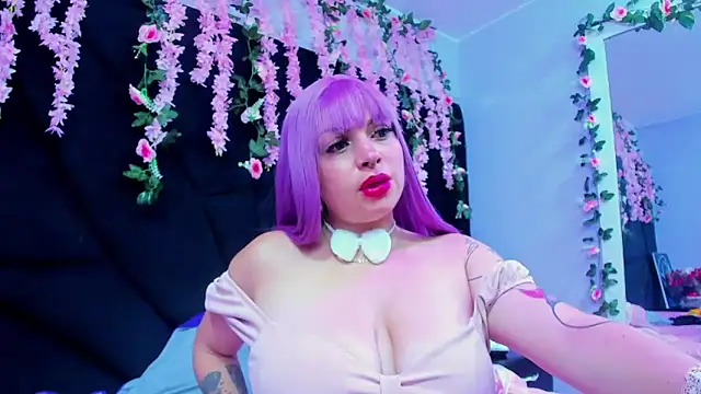 Snapshot of Cocoo_Nuth chatting on 02/09/25, 02:18 Cocoo Nuth online show from 02/09/25, 02:18