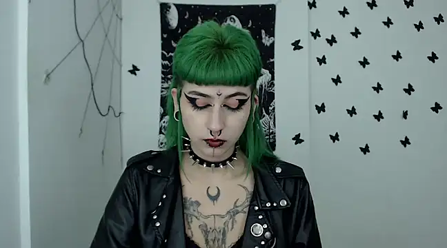 Snapshot of n0sferatus__ chatting on 12/24/24, 01:59 n0sferatus online show from 12/24/24, 01:59