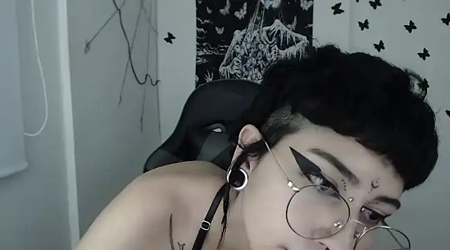 Snapshot of n0sferatus__ chatting on 01/29/25, 07:57 n0sferatus online show from 01/29/25, 07:57