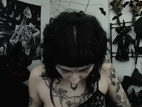 n0sferatus   online show from 06/11/26, 02:53