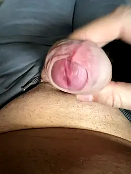 Snapshot of rambetto21 chatting on 10/25/25, 06:21 rambetto21 online show from 10/25/25, 06:21