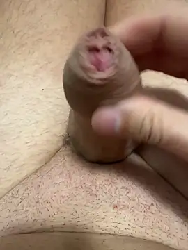 Snapshot of rambetto21 chatting on 10/27/25, 05:06 rambetto21 online show from 10/27/25, 05:06