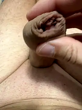 Snapshot of rambetto21 chatting on 11/04/25, 05:23 rambetto21 online show from 11/04/25, 05:23