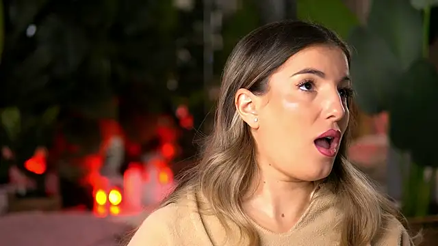 KellyMathews online show from 01/12/26, 01:11