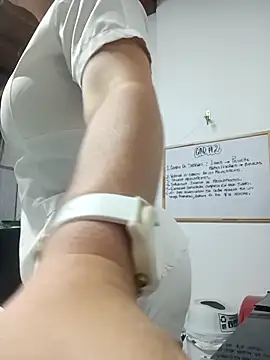 Snapshot of nurse_desi_sexlove chatting on 04/20/26, 10:40 nurse desi sexlove online show from 04/20/26, 10:40