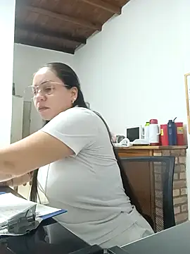 Snapshot of nurse_desi_sexlove chatting on 04/29/26, 07:01 nurse desi sexlove online show from 04/29/26, 07:01