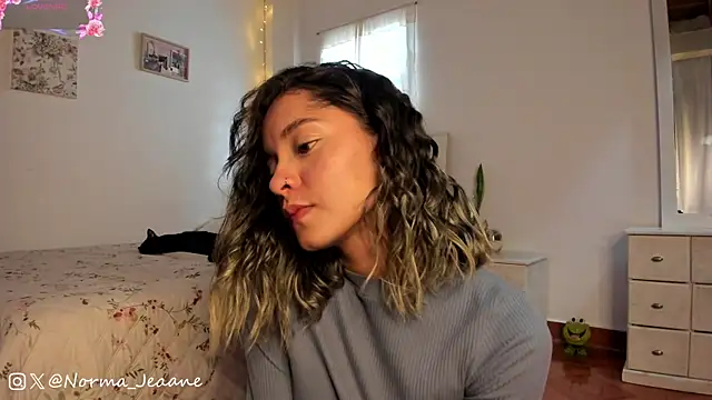 Snapshot of Norma-Jeaane chatting on 01/17/25, 07:49 Norma-Jeaane online show from 01/17/25, 07:49