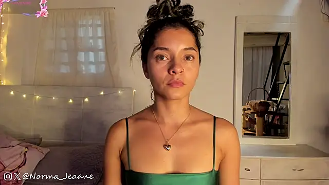 Snapshot of Norma-Jeaane chatting on 01/25/25, 10:18 Norma-Jeaane online show from 01/25/25, 10:18