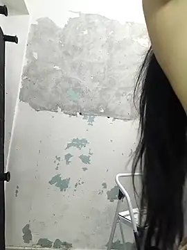 chaymae nah  online show from 04/03/26, 07:45