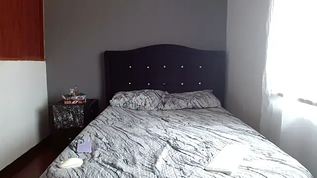 Emilia 1995 online show from 09/10/25, 03:56